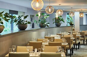 Leonardo London Heathrow Airport