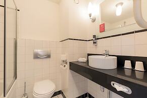 Leonardo Hotel IJmuiden Seaport Beach