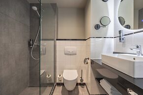 Leonardo Hotel IJmuiden Seaport Beach