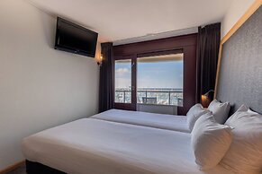 Leonardo Hotel IJmuiden Seaport Beach