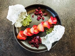 Leonardo Hotel IJmuiden Seaport Beach