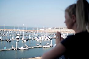 Leonardo Hotel IJmuiden Seaport Beach