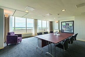 Leonardo Hotel IJmuiden Seaport Beach