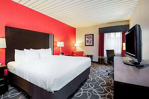 La Quinta Inn & Suites by Wyndham Elkview - Charleston NE