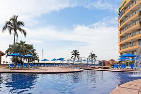Holiday Inn Boca Del Rio, an IHG Hotel