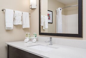 Holiday Inn Express & Suites Ames by IHG