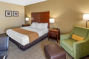 Comfort Inn & Suites Lincoln I-20