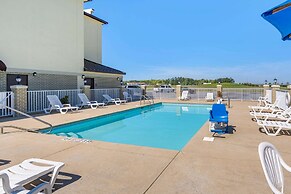 Comfort Inn & Suites Lincoln Talladega I-20