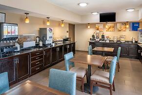 Comfort Inn & Suites Lincoln I-20