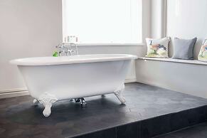 De Vere Tortworth Court