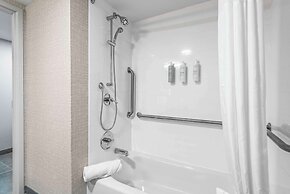 Hampton Inn Columbus-North