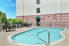 Hampton Inn Columbus-North