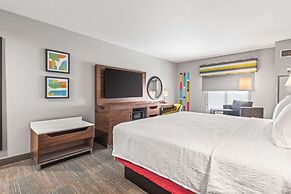 Hampton Inn Columbus-North