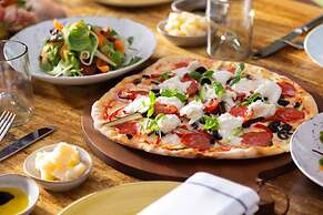 JW Marriott Bucharest Grand Hotel