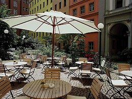 Mercure Hotel & Residenz Checkpoint Charlie