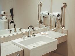 Mercure Curitiba Batel Hotel