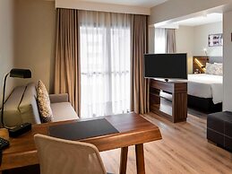 Mercure Curitiba Batel Hotel