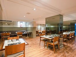 Mercure Curitiba Batel Hotel