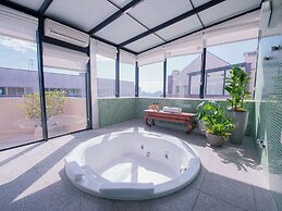 Mercure Curitiba Batel Hotel