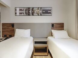Mercure Curitiba Batel Hotel