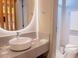 Mercure Curitiba Batel Hotel