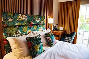 The Haycock Manor Hotel