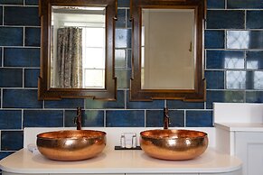 The Haycock Manor Hotel