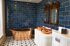 The Haycock Manor Hotel