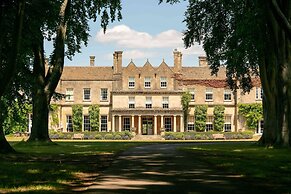 Lucknam Park, Emblems Collection