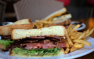 Pier South Resort, Autograph Collection by Marriott