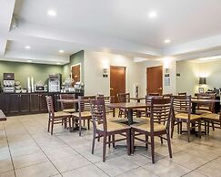 Sleep Inn & Suites Queensbury - Lake George