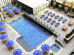 Grand Mercure Singapore Roxy