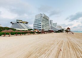 Park Royal Beach Cancun - All Inclusive