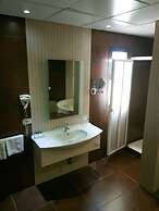 Madisson Hotel