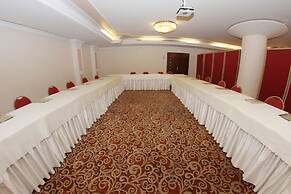 Madisson Hotel