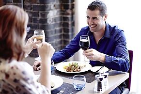 Novotel Cardiff Centre