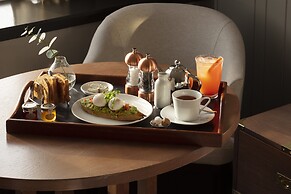 Kimpton Charlotte Square by IHG