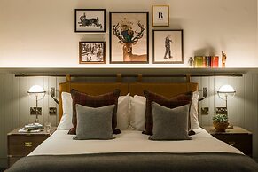 Kimpton Charlotte Square by IHG