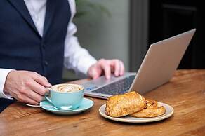 Kimpton Charlotte Square by IHG