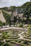 Holdsworth House