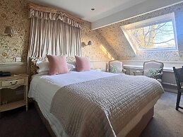 Holdsworth House