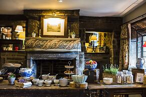 Holdsworth House
