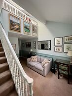 Holdsworth House