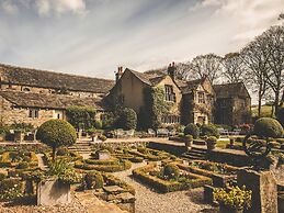 Holdsworth House