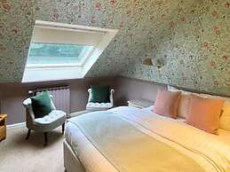 Holdsworth House