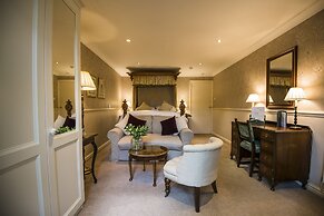 Holdsworth House