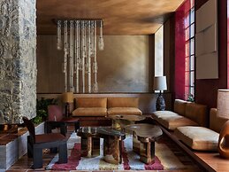 The Manner, The Unbound Collection by Hyatt