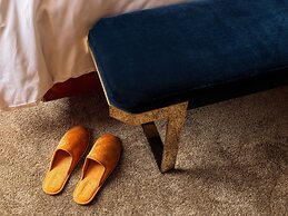 The Manner, The Unbound Collection by Hyatt