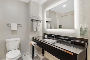 Best Western Commerce Inn