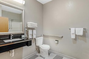 Best Western Commerce Inn